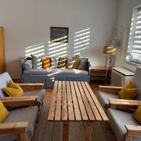 Hiloczki Vendeghaz *